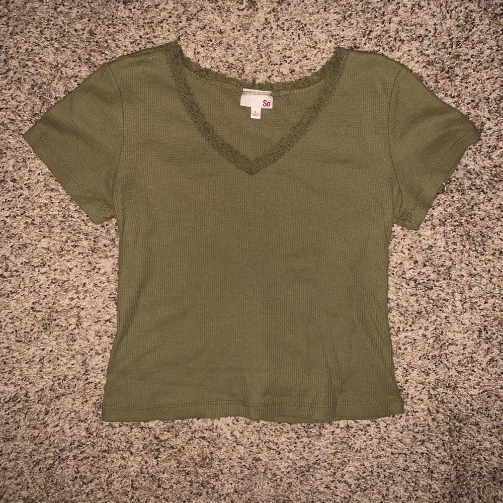 Olive green cropped tshirt